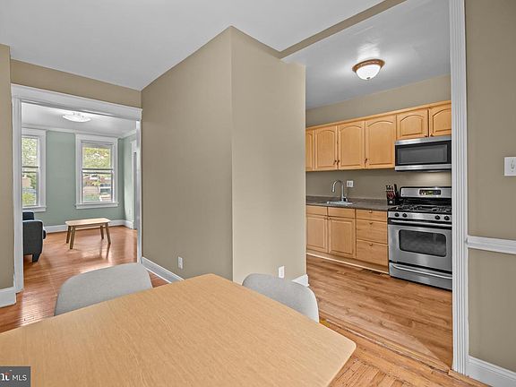 5th image of 534 Irving St NW
