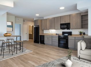 Vista 44, Hopkins, MN 55343