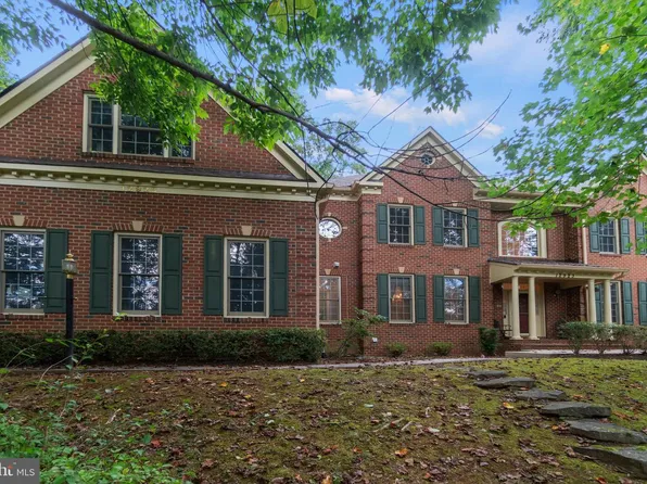 12923 Circle Dr, Rockville, MD 20850