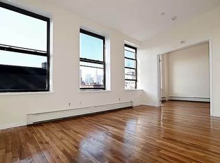 77 Delancey St #7, New York, NY 10002