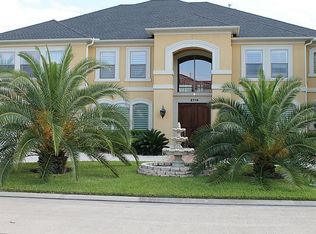 2114 Thicket Ridge Ln, Houston, TX 77077