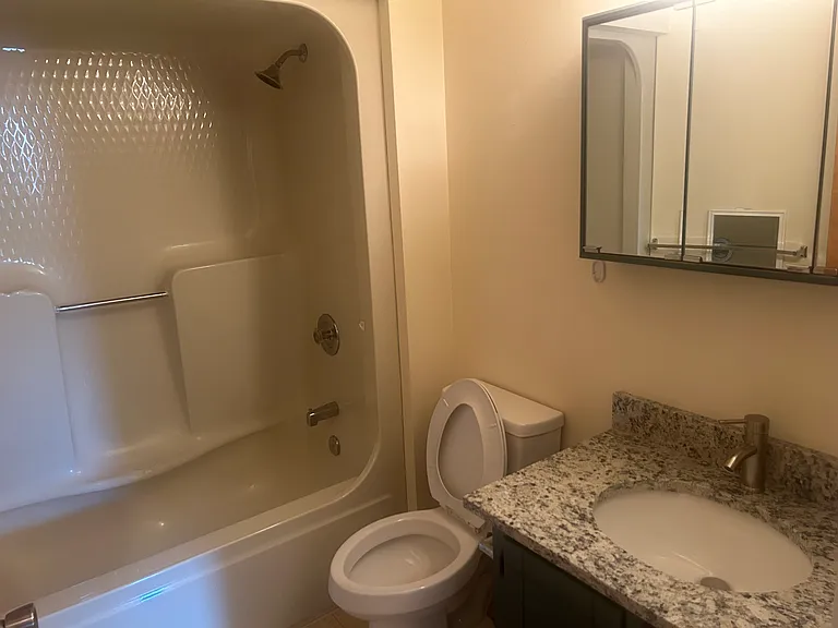 21B Rosemont Ct — Photo 6