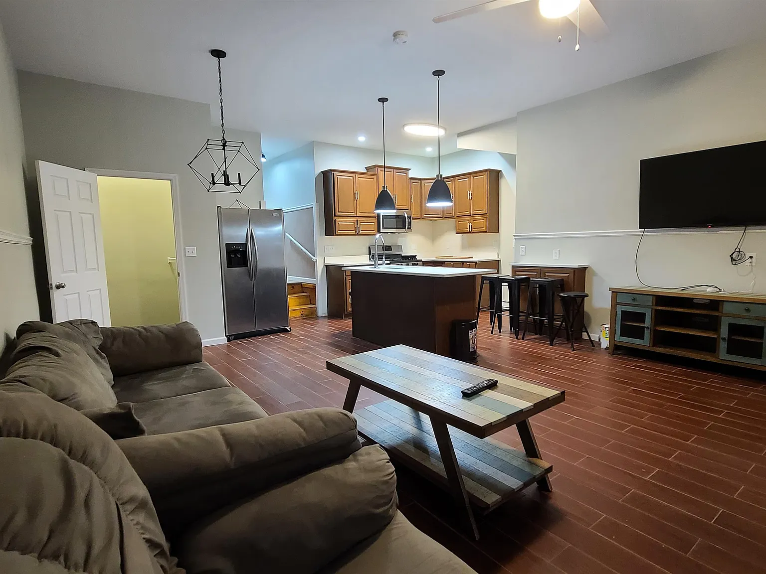 136 9th Street - Unit 1 — Photo 2