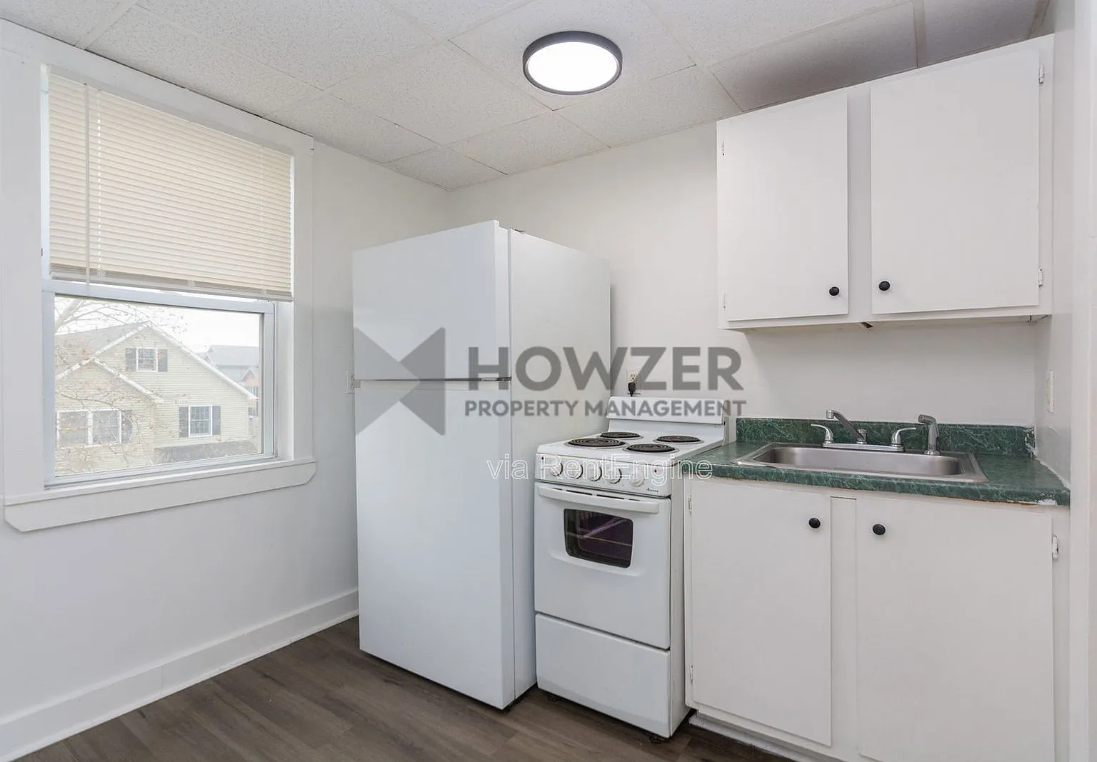 Studio, 1.0 bath, 200 sqft, $1,375 — Photo 2