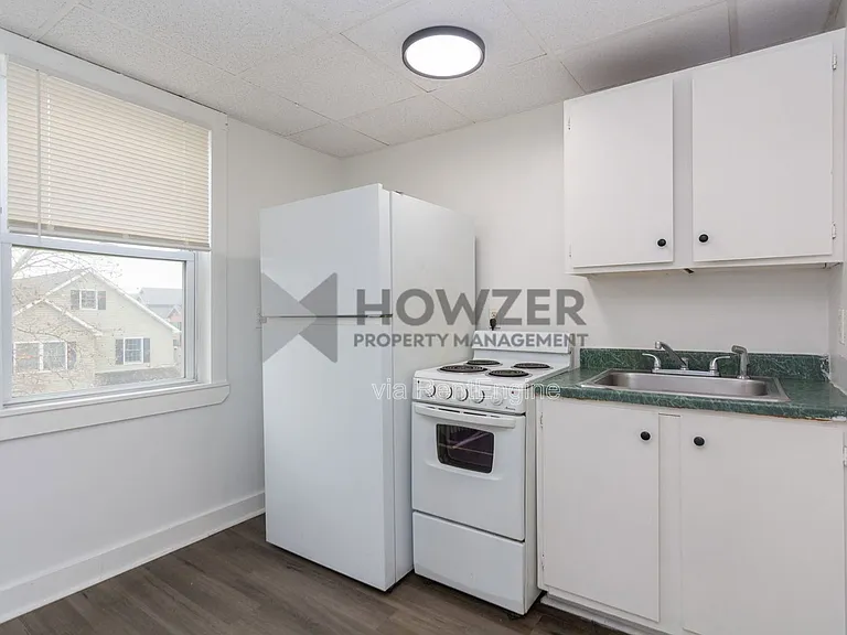 109 Green St #6 — Photo 2