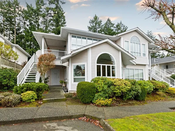 6114 Cedar Grove Dr, Nanaimo, BC V9T 6G1