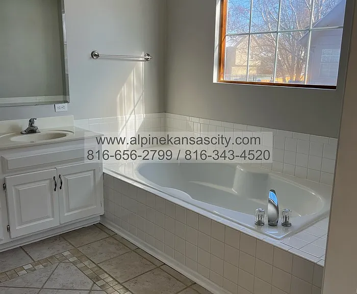 8116 NW 80th St — Photo 27