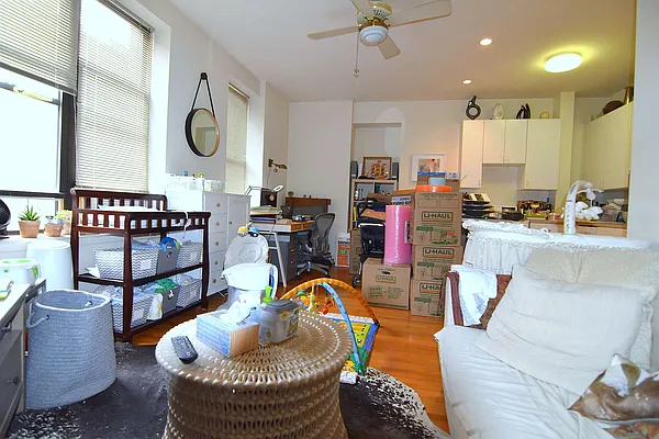 Rented by Manhattan Spaces | media 25