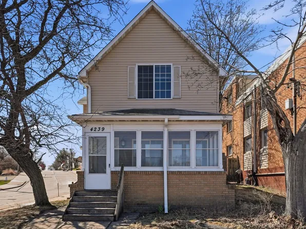 4239 Webber Pkwy, Minneapolis, MN 55412