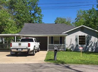 230 W Smith St, Sour Lake, TX 77659