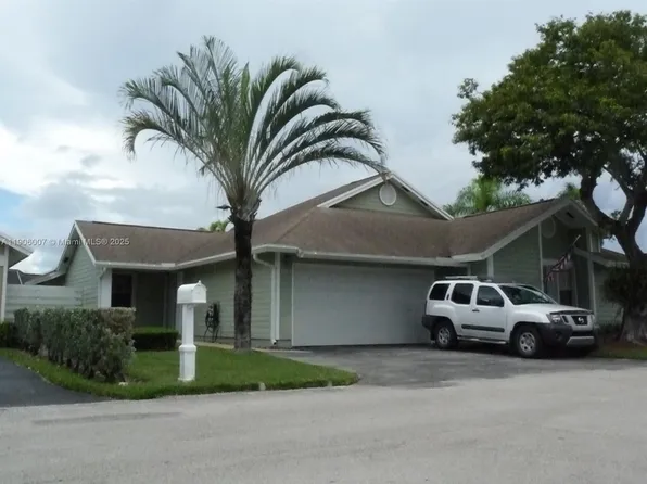 10184 SW 139th Pl, Miami, FL 33186