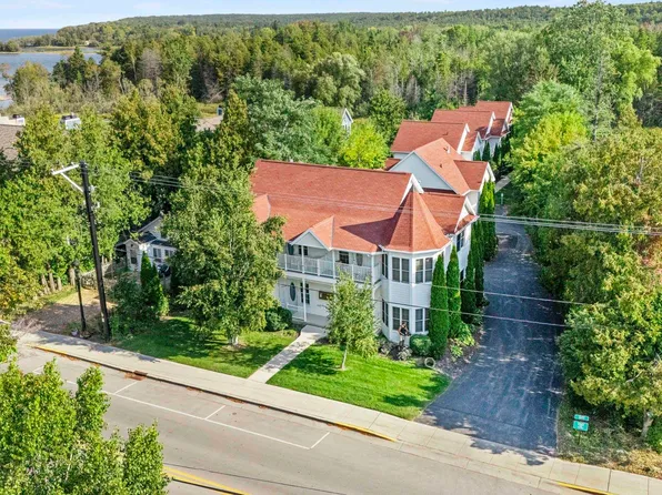 4070 Main St, Fish Creek, WI 54212