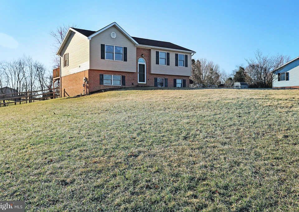 1st image of 94 Chariot Ln