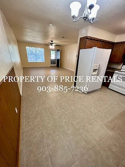 2 bed, 1300 sqft, $1,300 — Photo 3