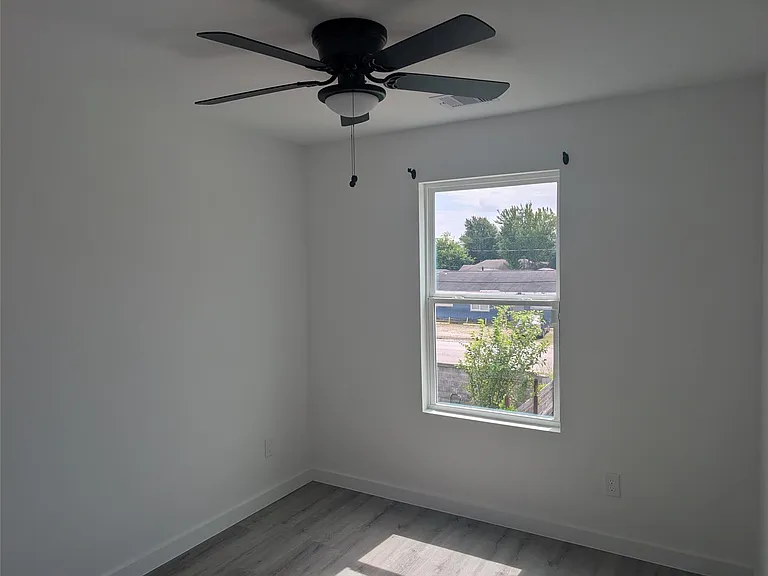 7813 Hirsch St #B — Photo 6
