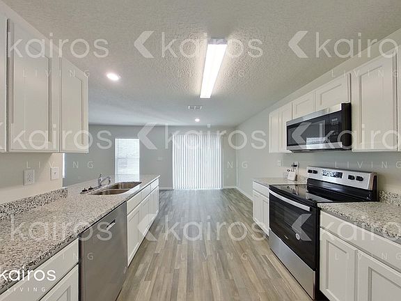 4th image of 3422 W Wilburton Dr