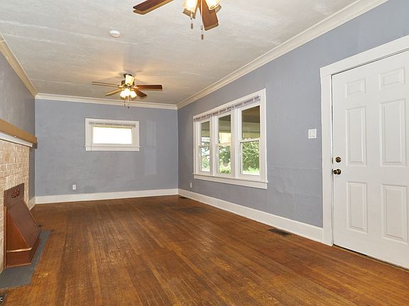 5th image of 230 N Pershing Ave