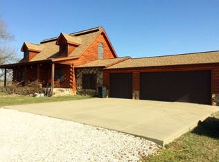 3469 Greenback Rd, Utica, KY 42376