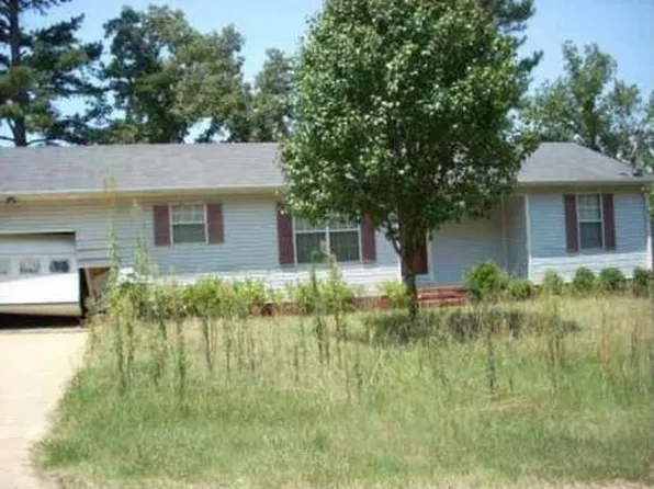 180 Taylor Trl, Henderson, TN 38340