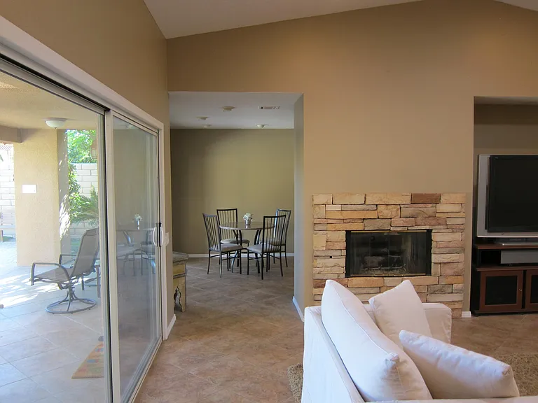 40556 Clover Ln — Photo 11