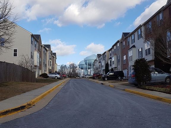 4th image of 569 Tuliptree Sq NE