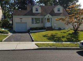 616 Kaplan St, Roselle, NJ 07203
