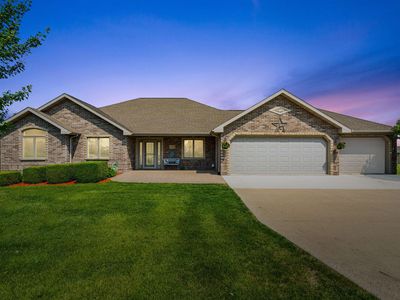 15323 Wood Wind Ct, Peosta, IA, 52068