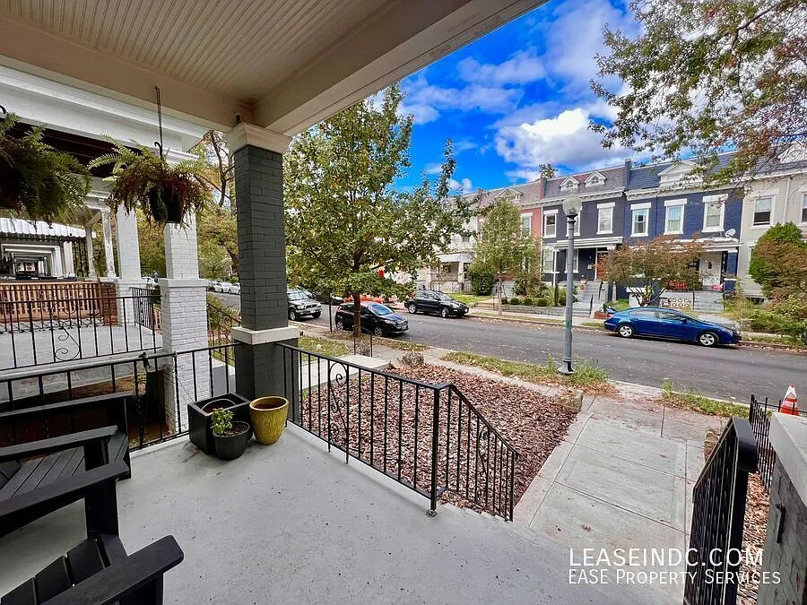 3 bed, 3.5 bath, 1842 sqft, $4,750 — Photo 3