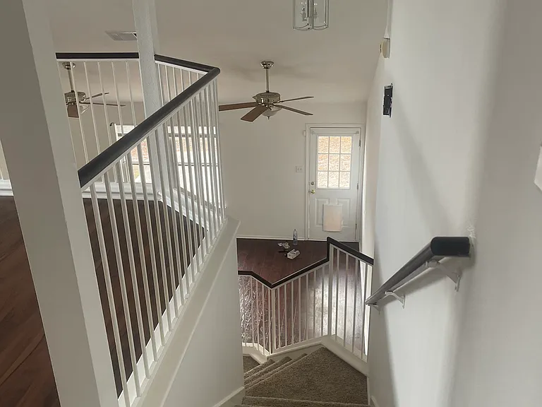 1423 Diamond Blf — Photo 9