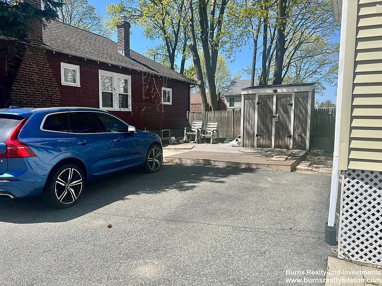 616 Adams St — Photo 13