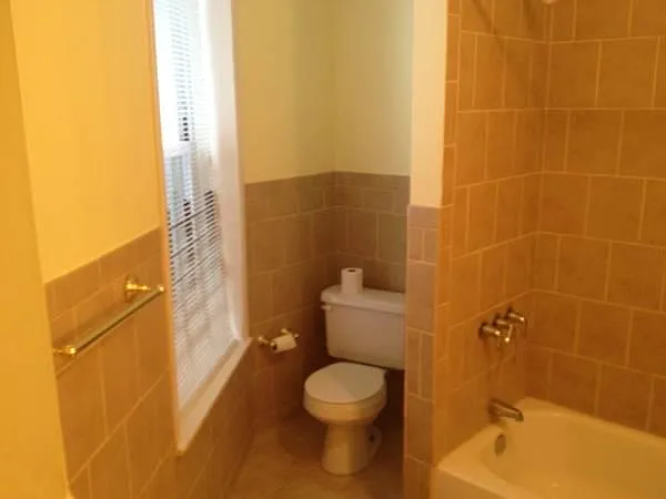 1404 Madison Ave — Photo 10