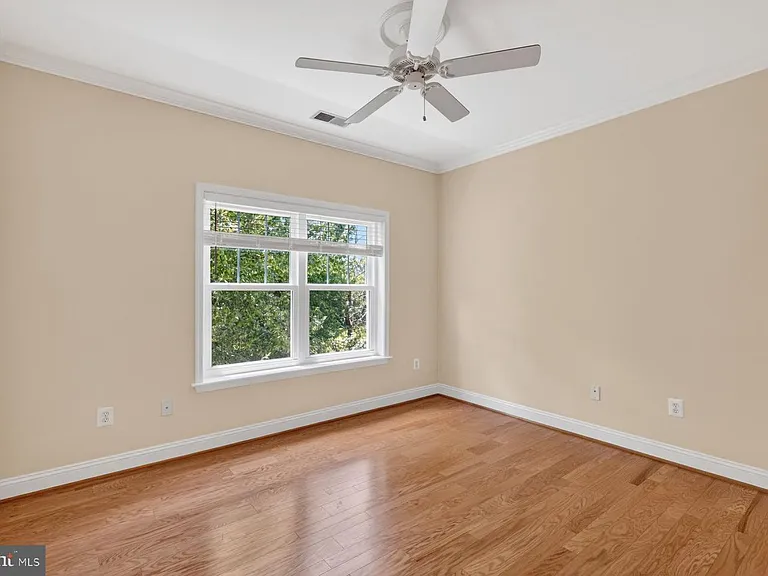 2111 Ganton Grn #208E — Photo 21