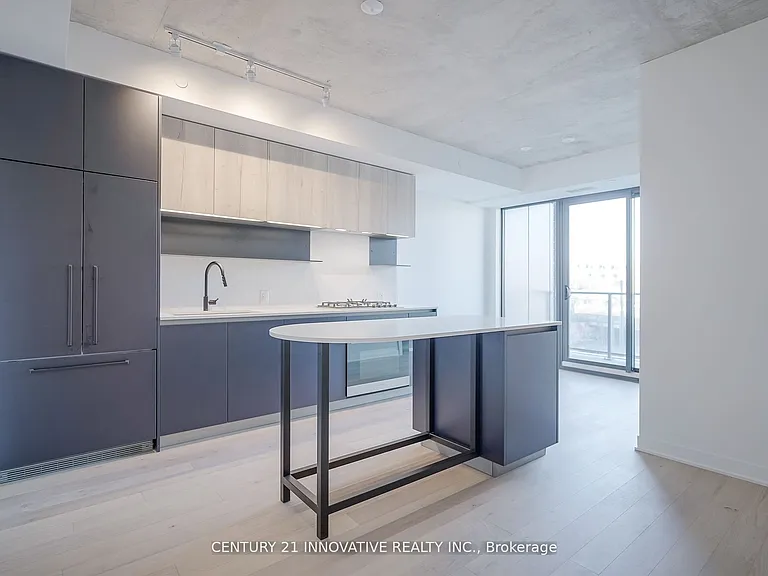 2625 Dundas St W #311 — Photo 7