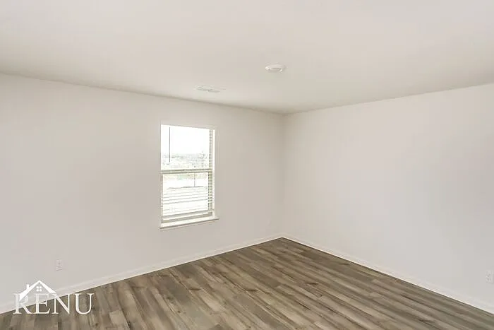2016 Hialeah Dr — Photo 15