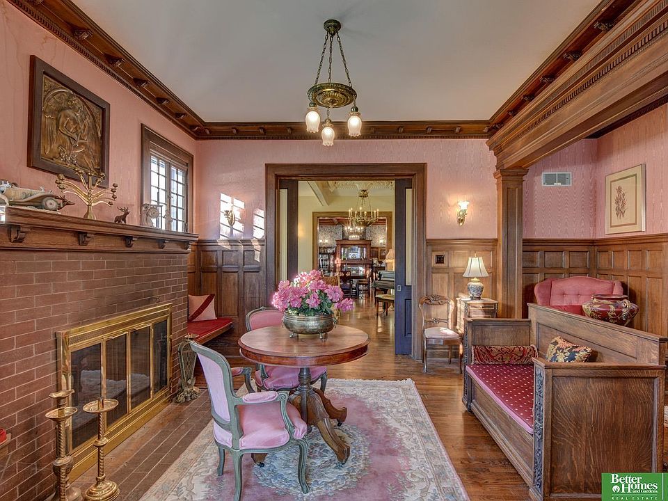 16th image of this home