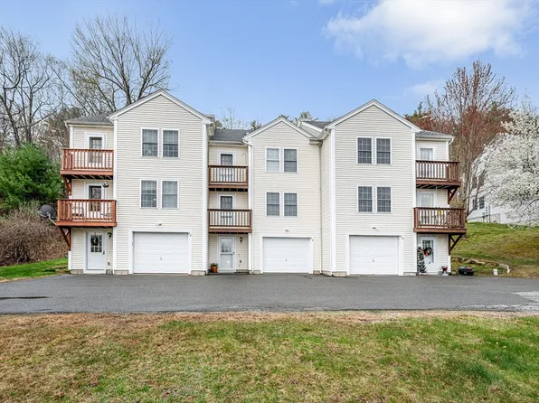 22 W Meadow Estates Dr #22, West Townsend, MA 01474