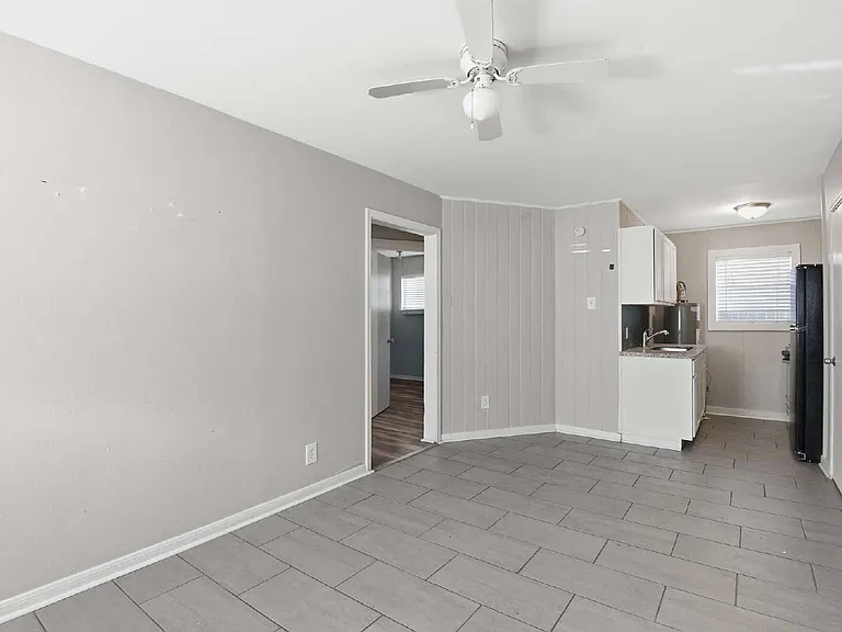 5010 Ennis St #3 — Photo 2