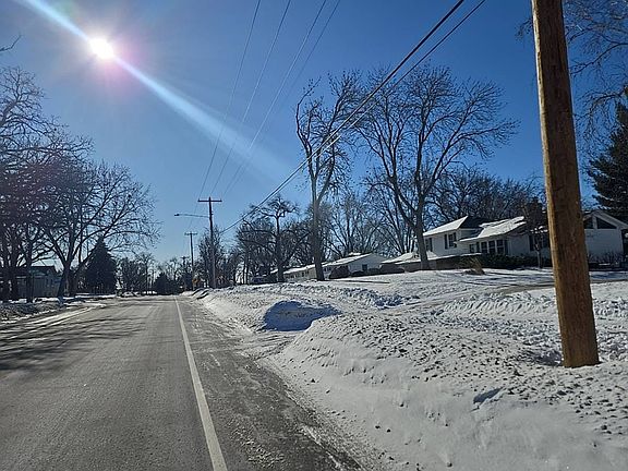 4th image of 11309 France Ave S