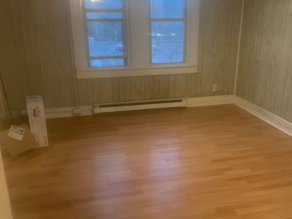 (undisclosed Address), Brunswick, MD 21716