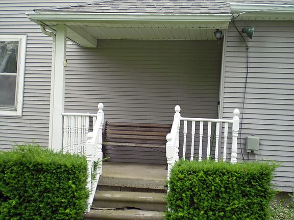 SIDE PORCH