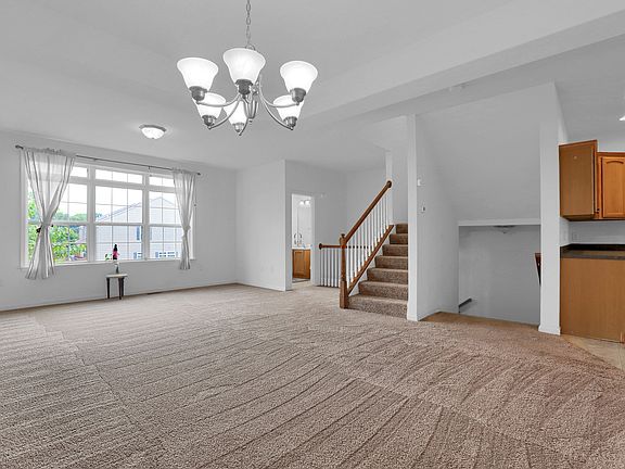 Living Room / Dining Room