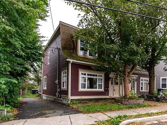 3rd image of 99 Freshwater Road