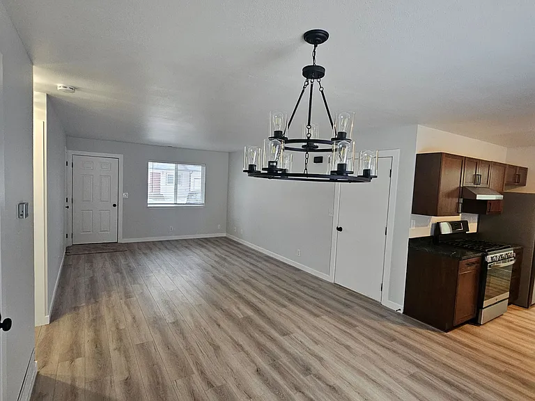1717 Main St #A — Photo 2