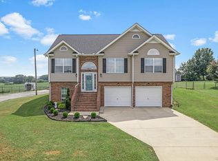 1185 Sullivan Knowles Rd, Sparta, TN 38583