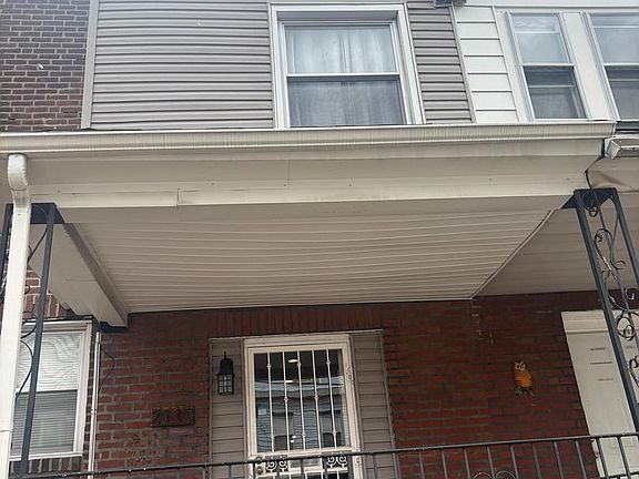 3rd image of 2118 Bridge St