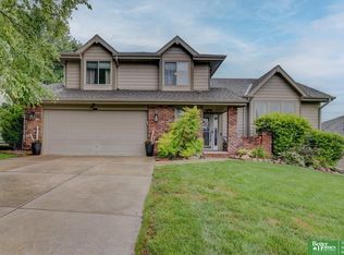 1216 S 167th St, Omaha, NE 68130