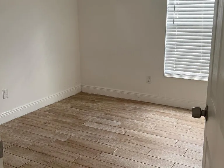3405 Burlington Dr — Photo 16