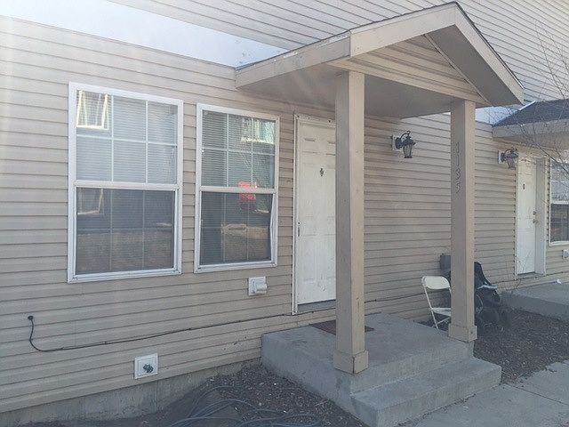1st image of 1133 S Navajo St