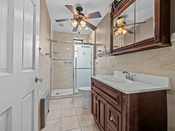 128-19 Newport Avenue image 7 of 13