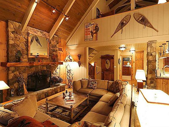 4th image of 28909 Mammoth Dr